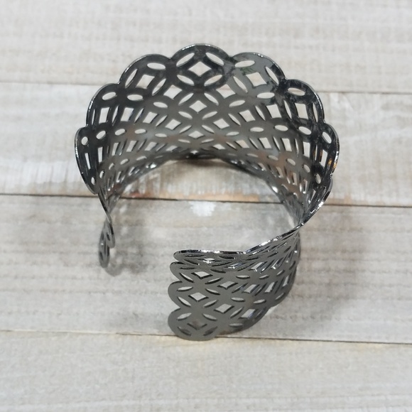 BOUTIQUE BRACELET - Picture 2 of 4